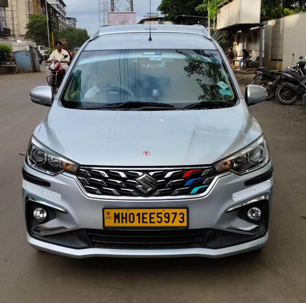 SUV cab Mumbai for family travel